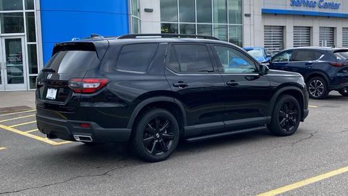 2025 Honda Pilot Black Edition