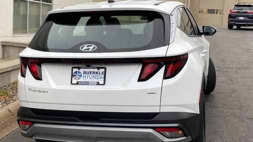 2025 Hyundai TUCSON SE