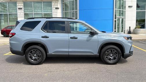 Sonic Gray Pearl 2023 Honda Pilot TrailSport