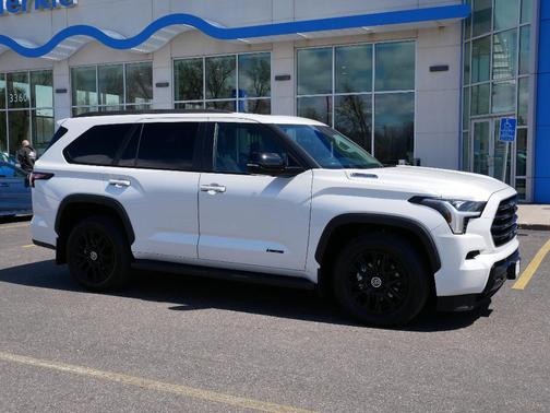 2024 Toyota Sequoia Platinum