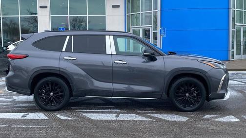 2023 Toyota Highlander XSE