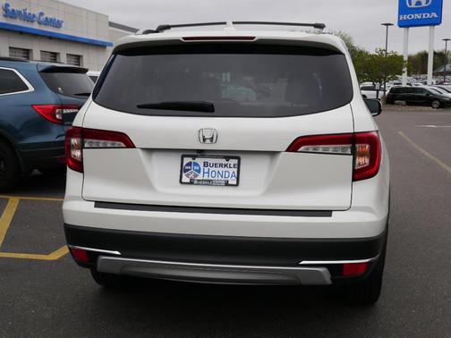 2019 Honda Pilot Touring 8-Passenger
