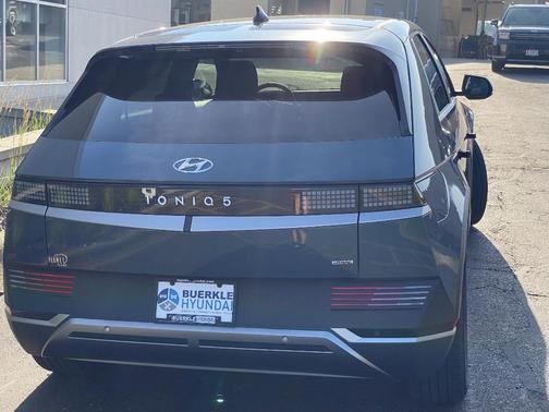 2024 Hyundai IONIQ 5 SE