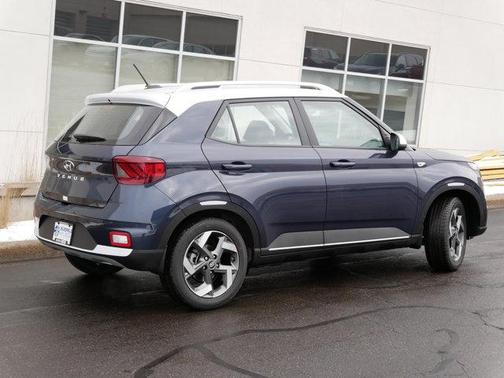 2025 Hyundai VENUE Limited