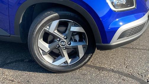 2022 Hyundai VENUE Limited