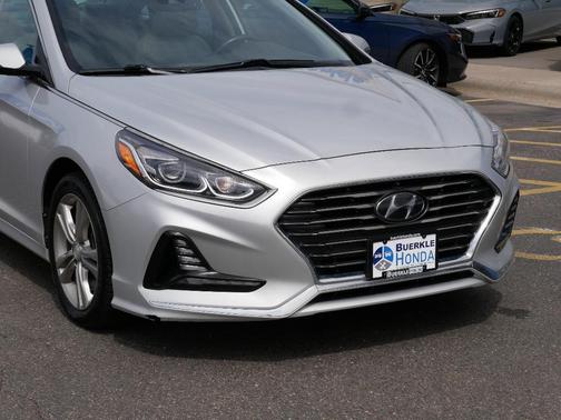 2018 Hyundai SONATA Limited