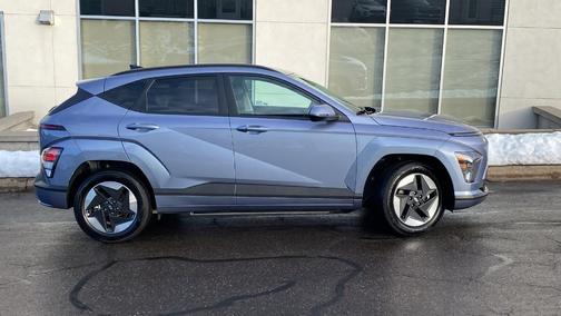 2025 Hyundai KONA EV SEL