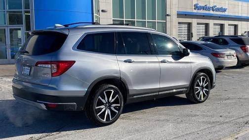 2021 Honda Pilot Touring 8-Passenger