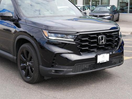 2025 Honda Pilot Black Edition