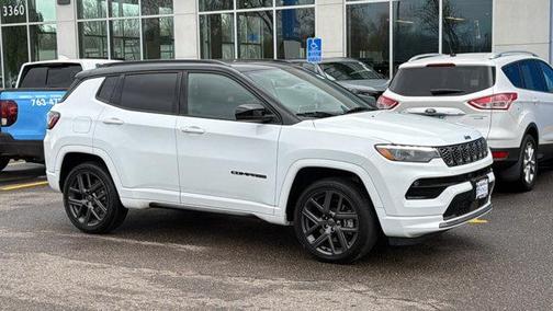 Bright White Clearcoat 2024 Jeep Compass Limited