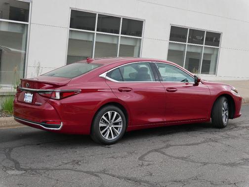 2021 Lexus ES 300h ES 300h