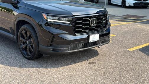 Crystal Black Pearl 2025 Honda Pilot Black Edition