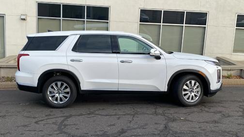 2025 Hyundai PALISADE SE