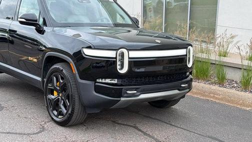 Midnight Black 2024 Rivian R1S Adventure Quad Motor Large Pack