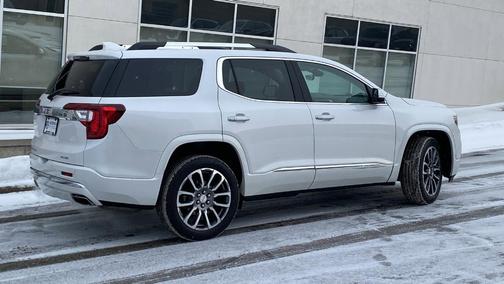 2020 GMC Acadia Denali
