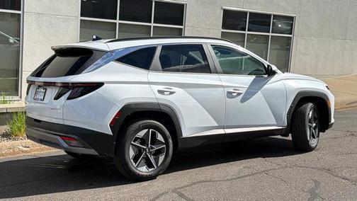 Pearl 2026 Hyundai TUCSON Hybrid SEL Convenience