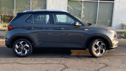 2024 Hyundai VENUE Limited