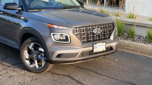 2024 Hyundai VENUE Limited