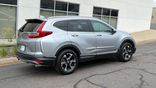 Lunar Silver Metallic 2017 Honda CR-V Touring