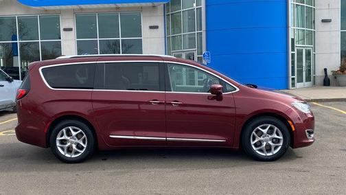2018 Chrysler Pacifica Touring-L Plus