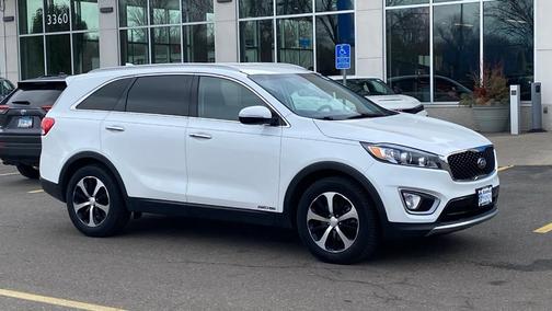 2017 Kia Sorento EX
