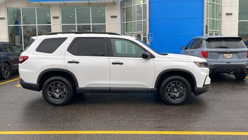 2025 Honda Pilot TrailSport
