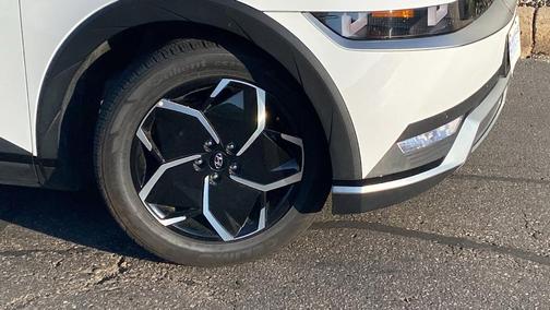2024 Hyundai IONIQ 5 SEL