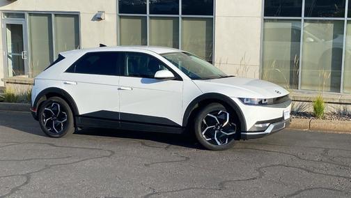 2024 Hyundai IONIQ 5 SEL