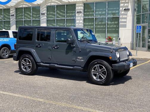 2018 Jeep Wrangler JK Unlimited Sahara