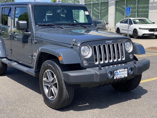 2018 Jeep Wrangler JK Unlimited Sahara