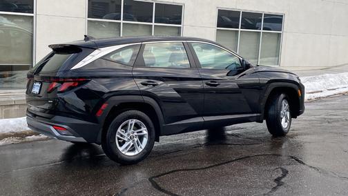 2025 Hyundai TUCSON SE