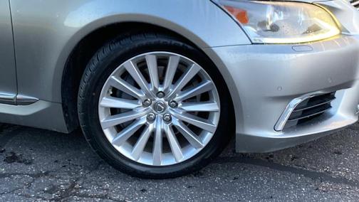 2017 Lexus LS 460 Base