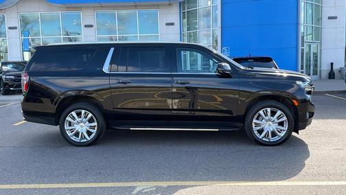 Black 2023 Chevrolet Suburban High Country
