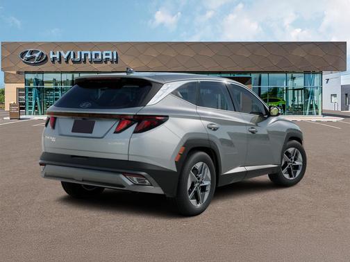 2026 Hyundai TUCSON Hybrid SEL
