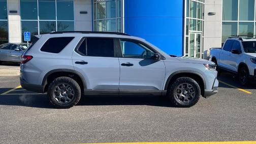 2025 Honda Pilot TrailSport