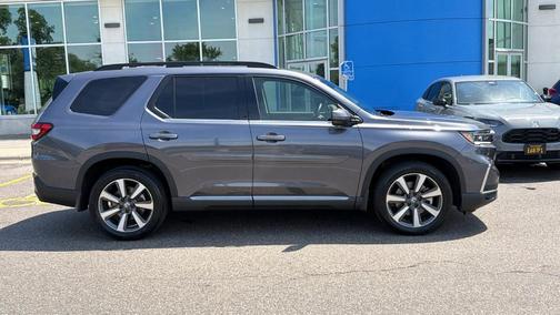 Modern Steel Metallic 2023 Honda Pilot Touring