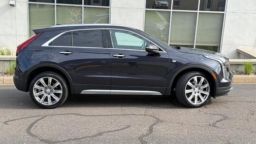 Metallic 2022 Cadillac XT4 Premium Luxury