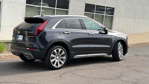 Metallic 2022 Cadillac XT4 Premium Luxury