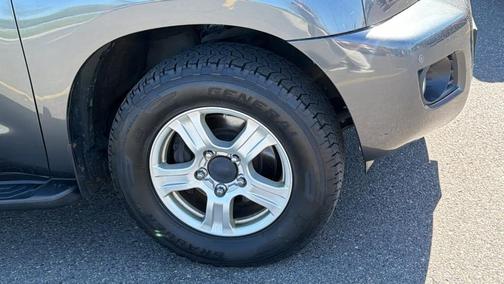 Magnetic Gray Metallic 2017 Toyota Sequoia SR5