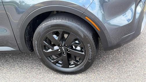 Gray 2023 Kia Sorento X-Line S