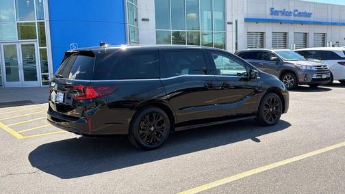 Crystal Black Pearl 2025 Honda Odyssey Sport-L