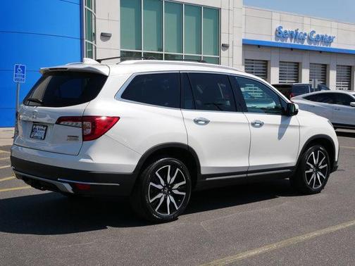 2019 Honda Pilot Touring 8-Passenger