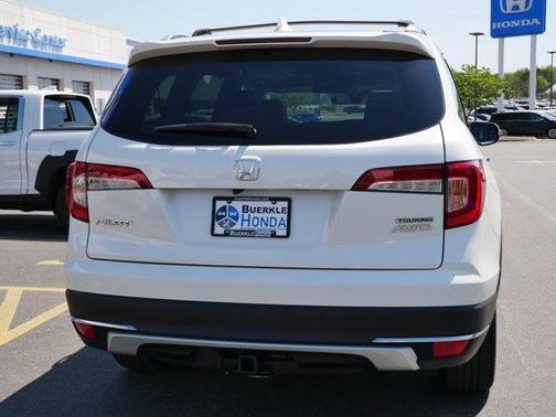 2019 Honda Pilot Touring 8-Passenger