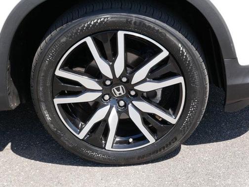 2019 Honda Pilot Touring 8-Passenger