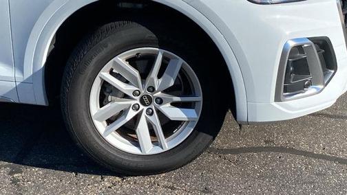 2023 Audi Q5 45 S line quattro Premium