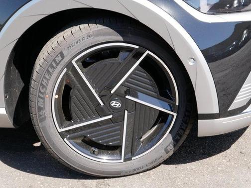 2025 Hyundai IONIQ 5 Limited