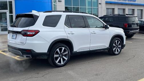 2025 Honda Pilot Touring