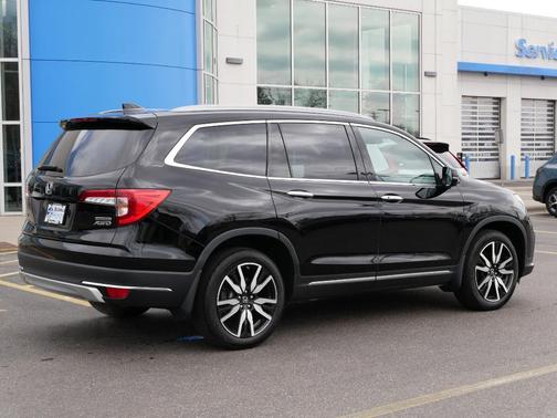 2022 Honda Pilot Touring 7-Passenger