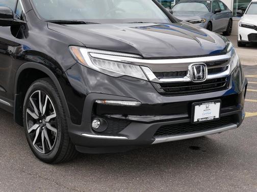 2022 Honda Pilot Touring 7-Passenger