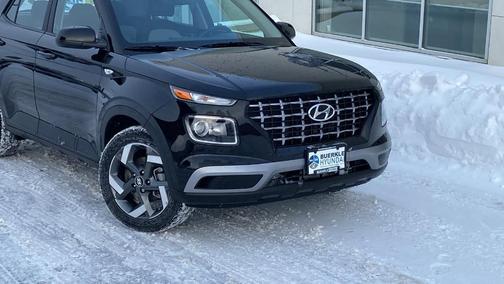 2025 Hyundai VENUE SEL